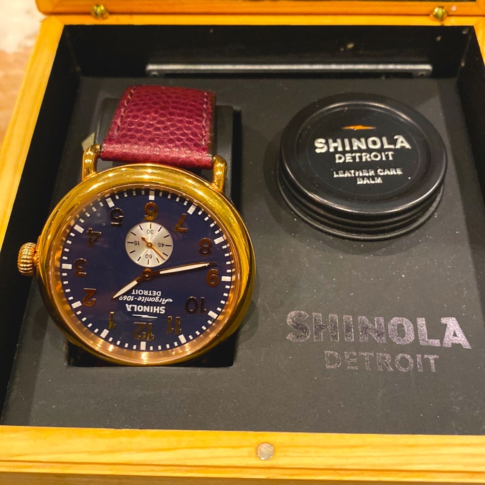 The Runwell 47mm -Oxblood genuine leather band. Sapphire blue dial rose gold.
